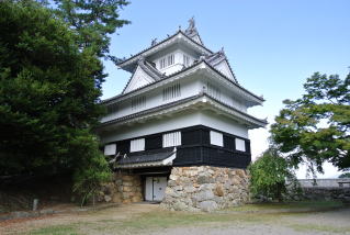 吉田城鉄櫓(復興)